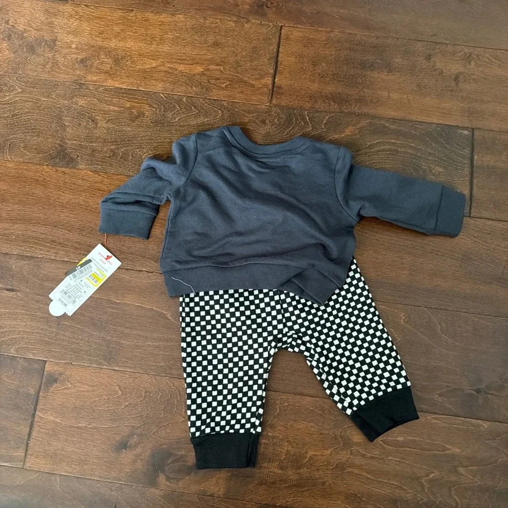 Cat & Jack Boys 3-6 M Halloween Milk Monster Shirt Checkered Jogger Pants Grey